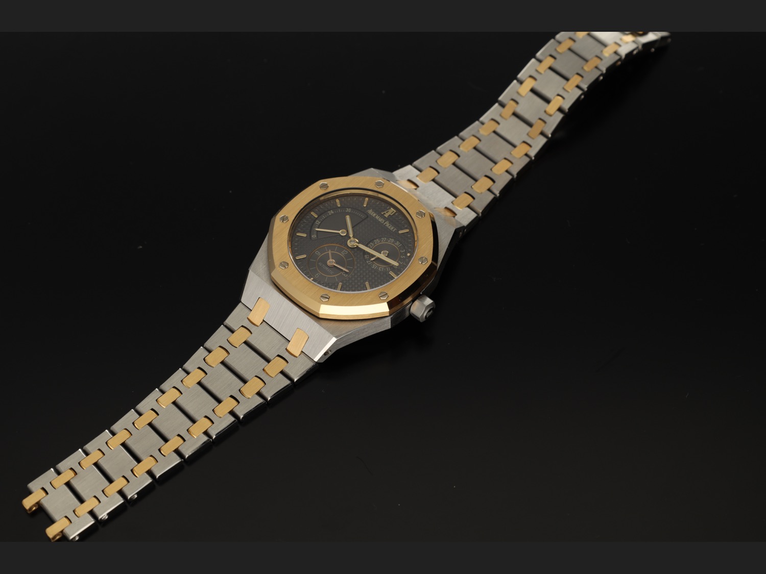 AP Dual Time 25730SA