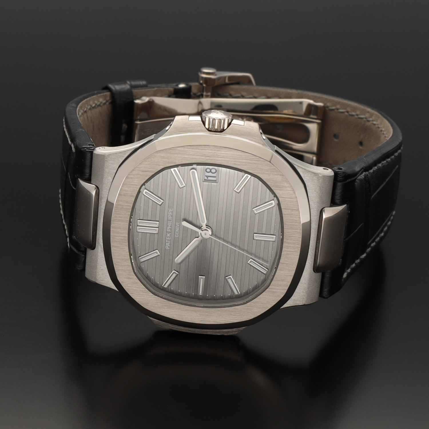 Nautilus 5711 white gold